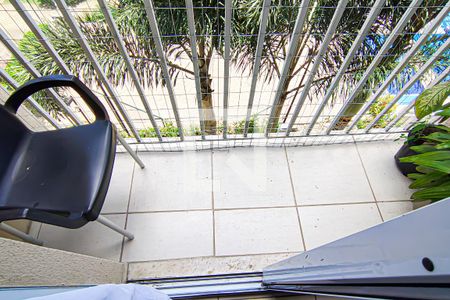 Apartamento para alugar com 64m², 2 quartos e sem vagasala - varanda