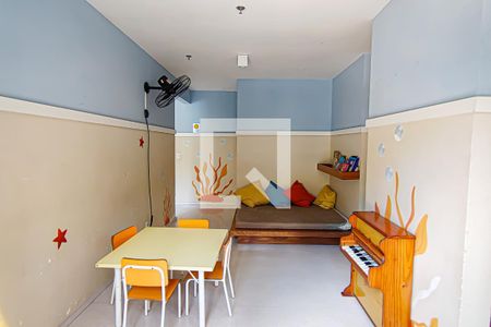 Apartamento para alugar com 64m², 2 quartos e sem vagaÁrea comum