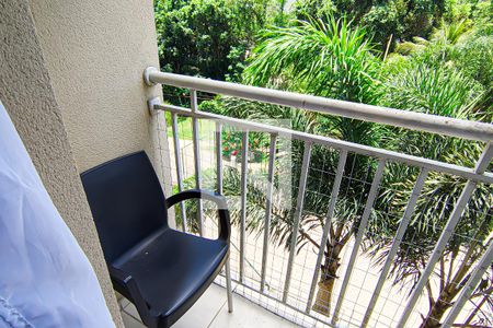 Apartamento para alugar com 64m², 2 quartos e sem vagasala - varanda