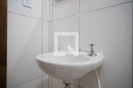 Apartamento para alugar com 44m², 2 quartos e sem vaga Apartamento para alugar com 44m², 2 quartos e sem vagaBanheiro
