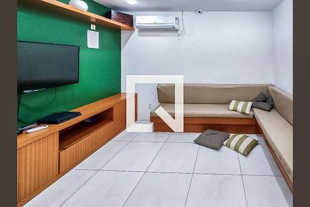 Apartamento à venda com 68m², 3 quartos e sem vagaÁrea comum