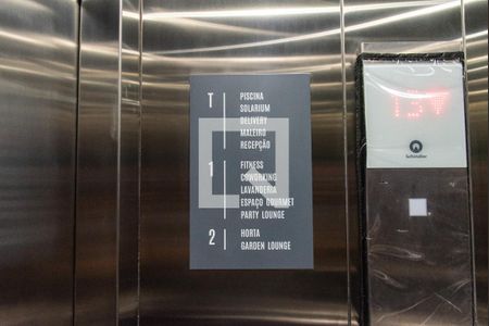 Studio à venda com 24m², 1 quarto e sem vagaElevador