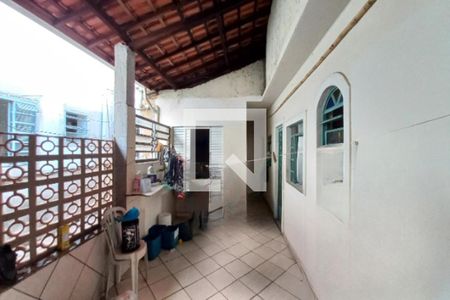 Casa à venda com 250m², 5 quartos e 2 vagas Casa à venda com 250m², 5 quartos e 2 vagasFachada da Edícula 2