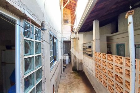 Casa à venda com 250m², 5 quartos e 2 vagas Casa à venda com 250m², 5 quartos e 2 vagasCorredor da Edícula