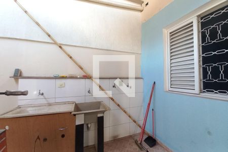 Casa à venda com 250m², 5 quartos e 2 vagas Casa à venda com 250m², 5 quartos e 2 vagasÁrea de Serviço