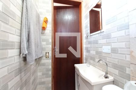 Casa à venda com 250m², 5 quartos e 2 vagas Casa à venda com 250m², 5 quartos e 2 vagasBanheiro da Suíte