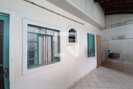 Casa à venda com 250m², 5 quartos e 2 vagas Casa à venda com 250m², 5 quartos e 2 vagasFachada da Edícula 2