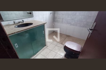 Casa à venda com 150m², 3 quartos e 2 vagasBanheiro