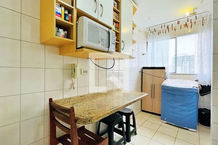 Cozinha e Área de Serviço de apartamento para alugar com 2 quartos, 50m² em Gopoúva, Guarulhos
