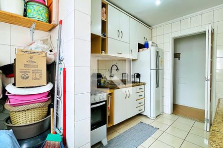 Apartamento para alugar com 50m², 2 quartos e 1 vaga Apartamento para alugar com 50m², 2 quartos e 1 vagaCozinha e Área de Serviço