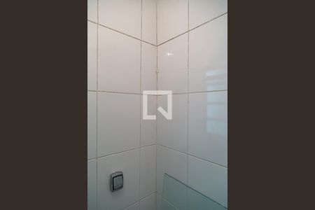 Apartamento para alugar com 100m², 3 quartos e sem vaga Apartamento para alugar com 100m², 3 quartos e sem vagaBanheiro de Serviço