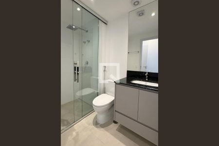 Banheiro da Suíte 3 de apartamento para alugar com 3 quartos, 124m² em Alphaville Industrial, Barueri