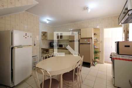 Casa à venda com 142m², 3 quartos e 2 vagasCozinha