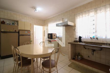 Casa à venda com 142m², 3 quartos e 2 vagasCozinha