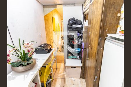 Casa à venda com 120m², 5 quartos e sem vagaEscritório