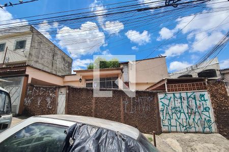 Casa à venda com 167m², 2 quartos e 4 vagasFachada