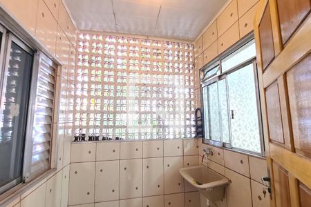 Casa à venda com 167m², 2 quartos e 4 vagasÁrea de Serviço