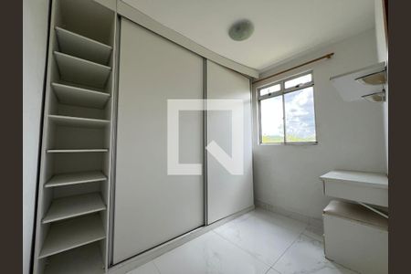 Apartamento para alugar com 47m², 2 quartos e 1 vagaQuarto 2 - Armários