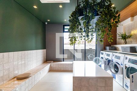 Studio para alugar com 30m², 1 quarto e sem vaga Studio para alugar com 30m², 1 quarto e sem vagaÁrea comum - Lavanderia
