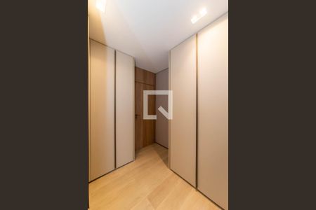 Apartamento à venda com 201m², 3 quartos e 3 vagas Apartamento à venda com 201m², 3 quartos e 3 vagasQuarto 01