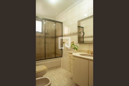 Apartamento à venda com 124m², 4 quartos e 3 vagasBanheiro da Suíte