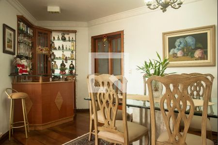 Apartamento à venda com 124m², 4 quartos e 3 vagasSala