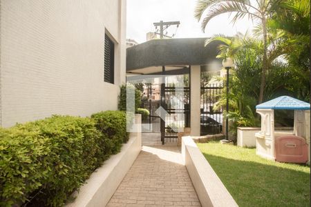 Apartamento à venda com 124m², 4 quartos e 3 vagasEntrada