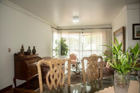 Apartamento à venda com 124m², 4 quartos e 3 vagasSala