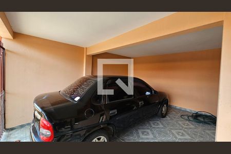 Casa à venda com 191m², 3 quartos e 1 vaga Casa à venda com 191m², 3 quartos e 1 vagaGaragem