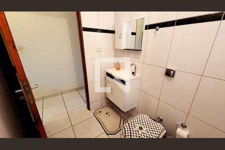 Casa à venda com 191m², 3 quartos e 1 vaga Casa à venda com 191m², 3 quartos e 1 vagaBanheiro