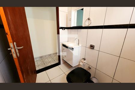 Casa à venda com 191m², 3 quartos e 1 vaga Casa à venda com 191m², 3 quartos e 1 vagaBanheiro 2