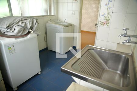 Casa à venda com 200m², 3 quartos e 4 vagasÁrea de Serviço