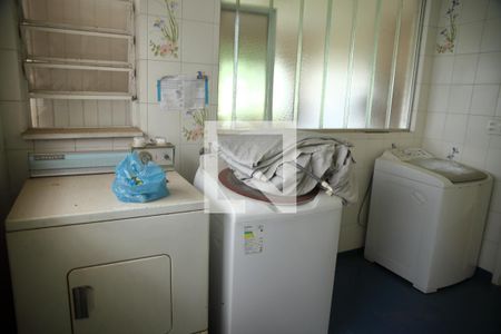 Casa à venda com 200m², 3 quartos e 4 vagasÁrea de Serviço