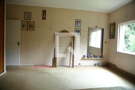 Casa à venda com 200m², 3 quartos e 4 vagasSuíte