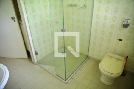 Casa à venda com 200m², 3 quartos e 4 vagasBanheiro