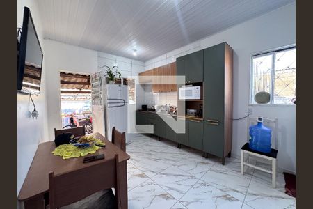 Casa à venda com 124m², 3 quartos e 2 vagas Casa à venda com 124m², 3 quartos e 2 vagasCozinha