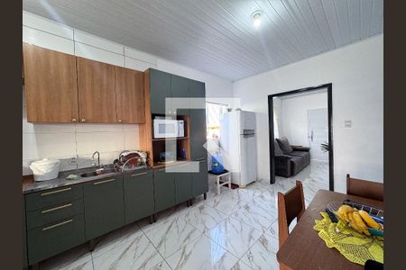 Casa à venda com 124m², 3 quartos e 2 vagas Casa à venda com 124m², 3 quartos e 2 vagasCozinha
