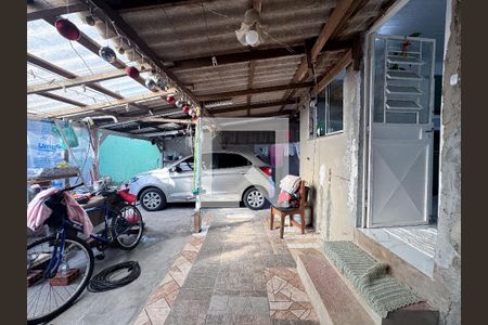 Casa à venda com 124m², 3 quartos e 2 vagas Casa à venda com 124m², 3 quartos e 2 vagasÁrea comum