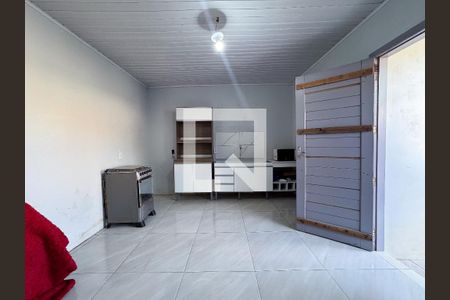 Casa à venda com 124m², 3 quartos e 2 vagas Casa à venda com 124m², 3 quartos e 2 vagascasa fundos sala /cozinha