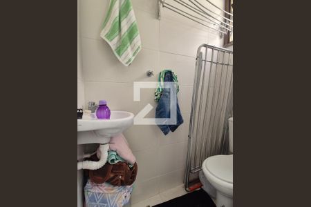 Apartamento à venda com 180m², 3 quartos e 2 vagasBanheiro de Serviço