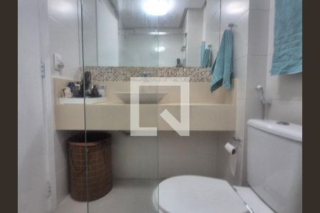 Apartamento à venda com 180m², 3 quartos e 2 vagasBanheiro da Suite 1 