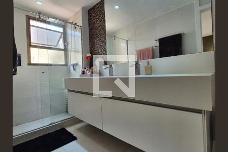 Apartamento à venda com 180m², 3 quartos e 2 vagasBanheiro da Suite 2