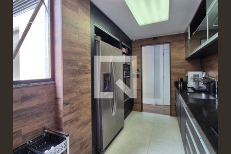 Apartamento à venda com 180m², 3 quartos e 2 vagasCozinha