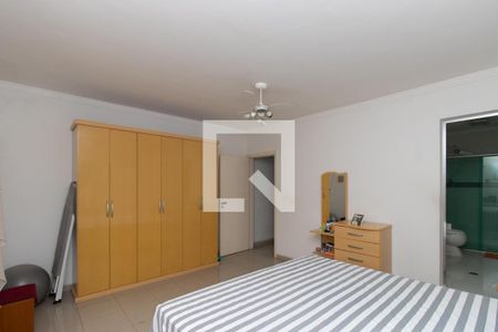 Casa à venda com 201m², 2 quartos e 2 vagas Casa à venda com 201m², 2 quartos e 2 vagasQuarto Suíte 2