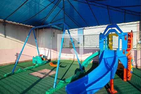 Apartamento à venda com 102m², 2 quartos e sem vagaÁrea comum - Playground