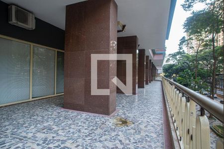 Apartamento à venda com 102m², 2 quartos e sem vagaÁrea comum - Varanda do Hall Social