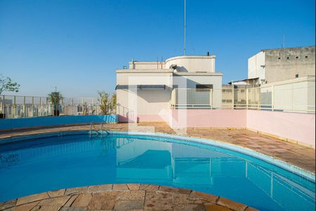 Apartamento à venda com 102m², 2 quartos e sem vagaÁrea comum - Piscina