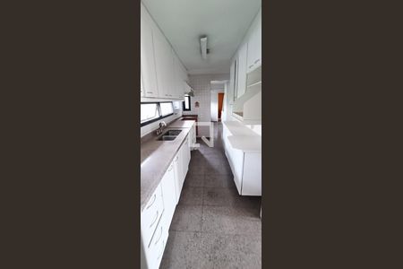 Apartamento para alugar com 200m², 3 quartos e 3 vagasCozinha