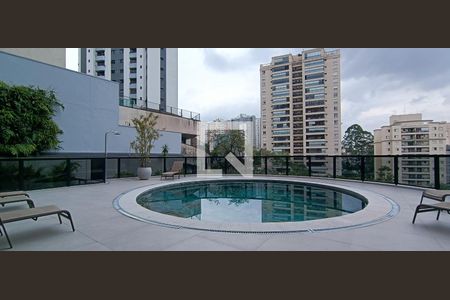 Apartamento para alugar com 200m², 3 quartos e 3 vagasÁrea comum - Piscina
