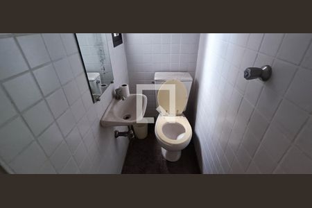 Apartamento para alugar com 200m², 3 quartos e 3 vagasBanheiro de serviço